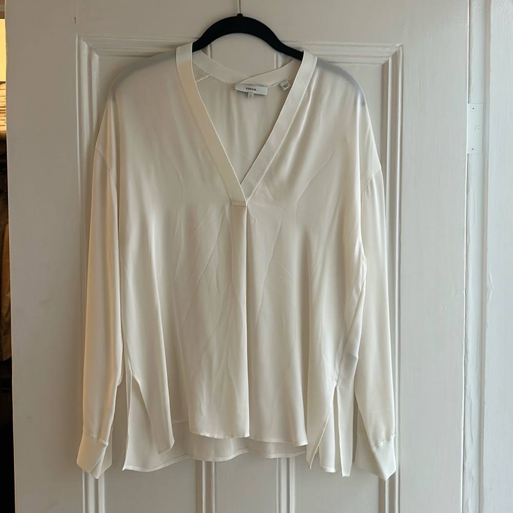 Vince White Silk Long Sleeve V Neck, Size S